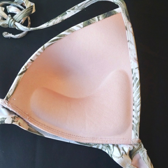 Tropical botanical fern leaf white and green bikini top - Picture 5 of 8